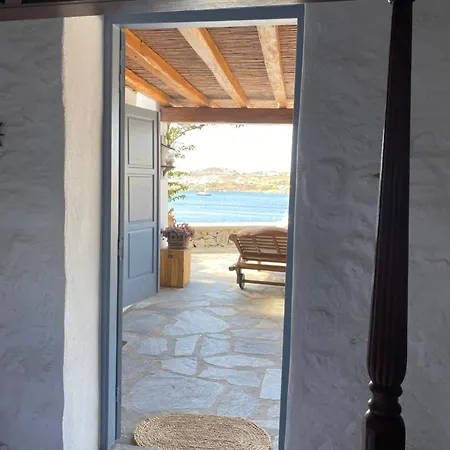 Beachfront Mykonos شقة *