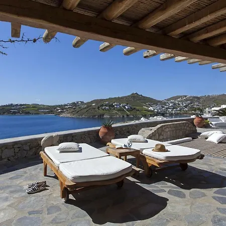 Beachfront Mykonos شقة أورنوس