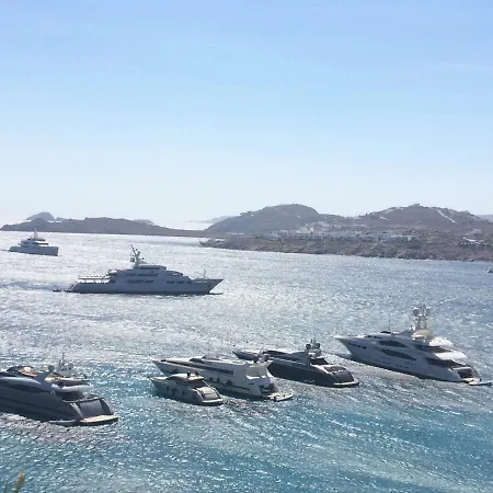 Beachfront Mykonos شقة أورنوس